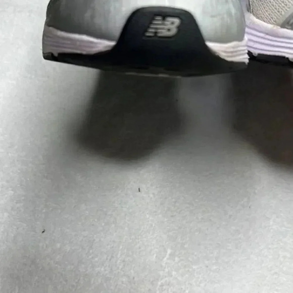 New Balance women athletic shoes size 10 - Picture 5 of 7